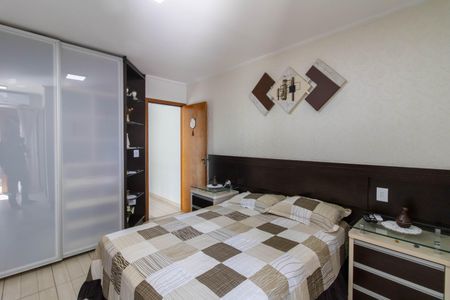 Casa à venda com 165m², 3 quartos e 2 vagasSuíte 1