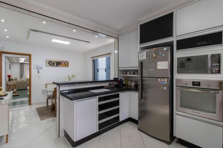 Casa à venda com 165m², 3 quartos e 2 vagasCozinha