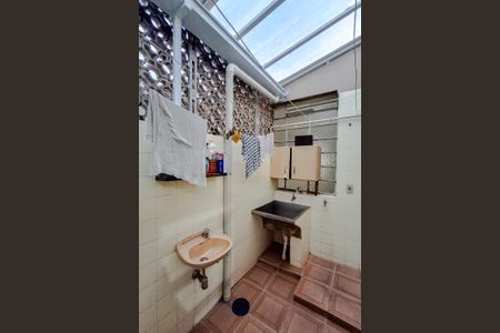Apartamento à venda com 94m², 3 quartos e 1 vagaÁrea de Serviço