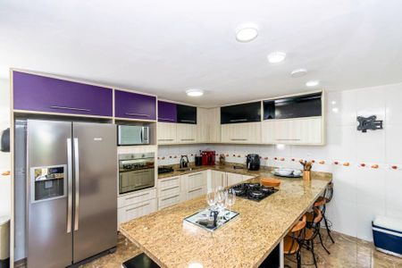 Apartamento para alugar com 100m², 2 quartos e sem vaga Apartamento para alugar com 100m², 2 quartos e sem vagaCozinha