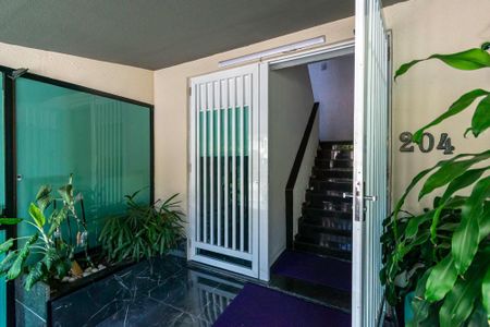 Apartamento para alugar com 100m², 2 quartos e sem vaga Apartamento para alugar com 100m², 2 quartos e sem vagaÁrea comum - Hall da entrada