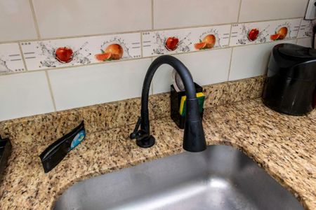 Apartamento para alugar com 100m², 2 quartos e sem vaga Apartamento para alugar com 100m², 2 quartos e sem vagaCozinha - Torneira