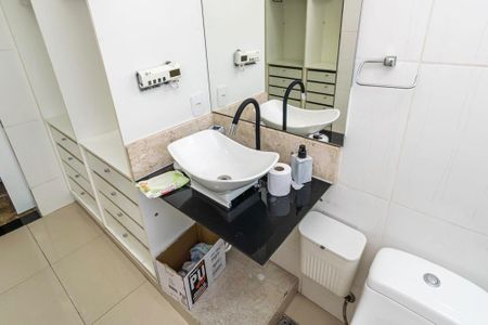 Apartamento para alugar com 100m², 2 quartos e sem vaga Apartamento para alugar com 100m², 2 quartos e sem vagaBanheiro da Suíte