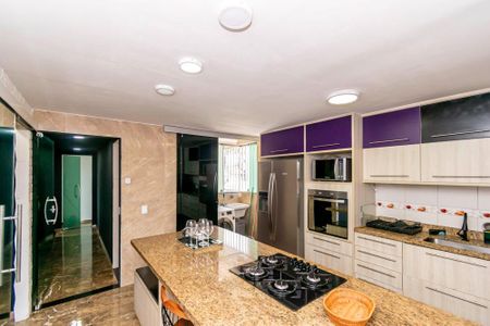 Apartamento para alugar com 100m², 2 quartos e sem vaga Apartamento para alugar com 100m², 2 quartos e sem vagaCozinha