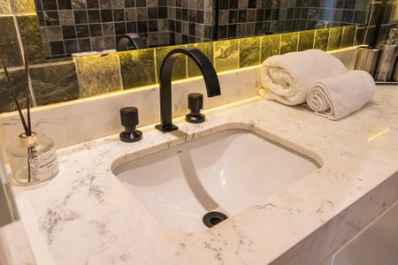 Apartamento à venda com 125m², 2 quartos e 1 vagaBanheiro da Suíte