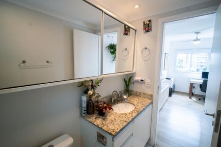 Apartamento à venda com 82m², 2 quartos e 2 vagasBanheiro