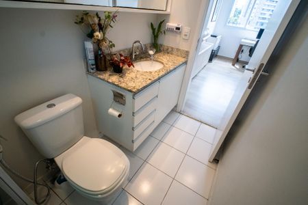 Apartamento à venda com 82m², 2 quartos e 2 vagasBanheiro