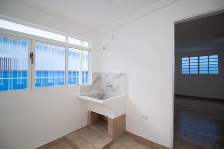 Casa para alugar com 163m², 2 quartos e 1 vagaÁrea de Serviço