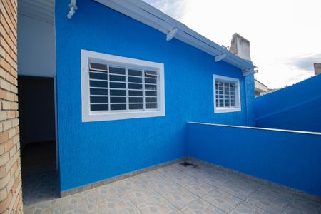 Casa para alugar com 163m², 2 quartos e 1 vagaQuintal
