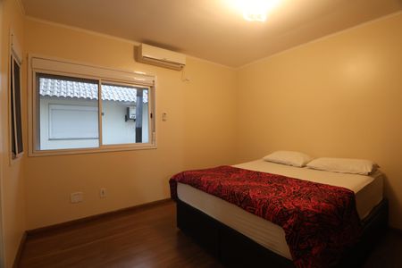 Casa de condomínio à venda com 134m², 3 quartos e 2 vagasSuíte