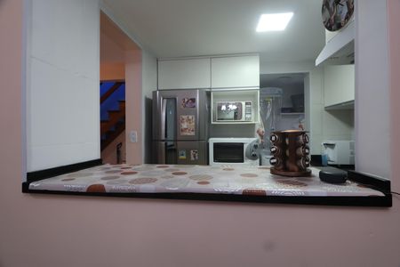 Casa de condomínio à venda com 134m², 3 quartos e 2 vagasCozinha - Armários