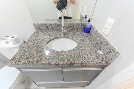 Apartamento para alugar com 37m², 2 quartos e sem vagaBanheiro
