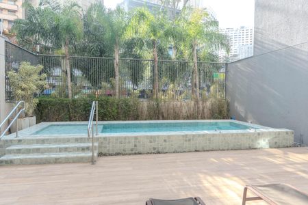 Apartamento para alugar com 37m², 2 quartos e sem vagaÁrea comum - Piscina