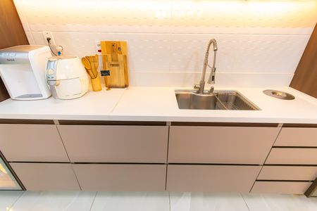 Casa à venda com 300m², 5 quartos e 4 vagasCozinha 