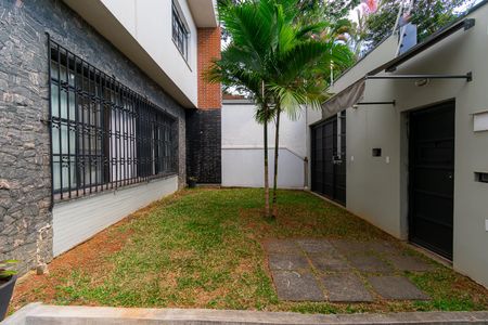 Casa à venda com 300m², 5 quartos e 4 vagasGaragem