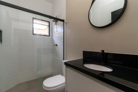 Casa à venda com 300m², 5 quartos e 4 vagasBanheiro da Suíte 1