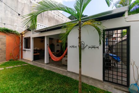 Casa à venda com 300m², 5 quartos e 4 vagasPiscina / Jardim