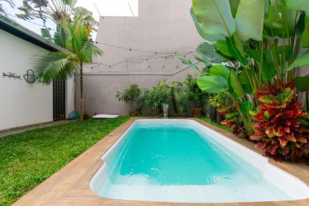 Casa à venda com 300m², 5 quartos e 4 vagasPiscina / Jardim