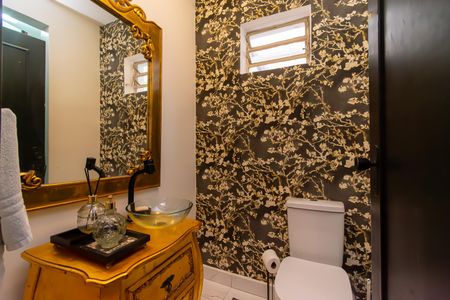 Casa à venda com 300m², 5 quartos e 4 vagasLavabo