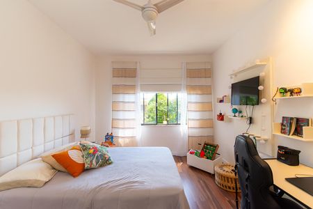 Casa à venda com 300m², 5 quartos e 4 vagasQuarto