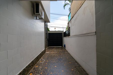 Casa à venda com 300m², 5 quartos e 4 vagasGaragem