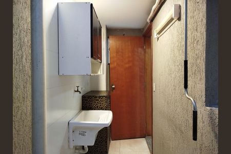 Studio para alugar com 40m², 1 quarto e sem vaga Studio para alugar com 40m², 1 quarto e sem vagaÁrea de serviço