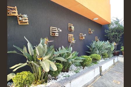 Studio para alugar com 40m², 1 quarto e sem vaga Studio para alugar com 40m², 1 quarto e sem vagaÁrea comum - jardim