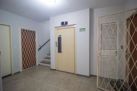 Apartamento à venda com 38m², 1 quarto e sem vaga Apartamento à venda com 38m², 1 quarto e sem vagaHall de entrada