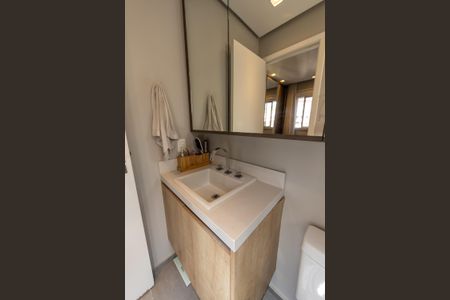 Apartamento à venda com 82m², 2 quartos e 2 vagas Apartamento à venda com 82m², 2 quartos e 2 vagasBanheiro da Suite 1