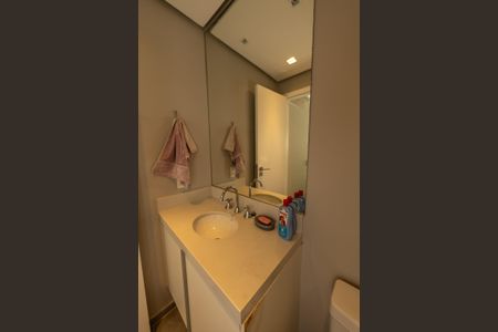 Apartamento à venda com 82m², 2 quartos e 2 vagas Apartamento à venda com 82m², 2 quartos e 2 vagasBanheiro da Suite 2