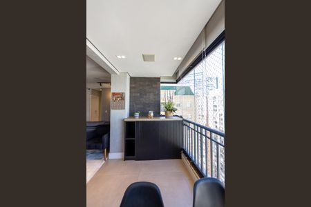 Apartamento à venda com 82m², 2 quartos e 2 vagas Apartamento à venda com 82m², 2 quartos e 2 vagasVaranda