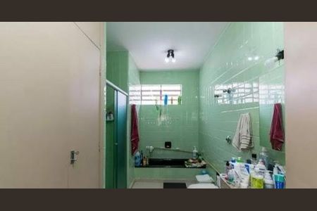 Casa à venda com 4 quartos, 258m² em Mirandópolis, São Paulo