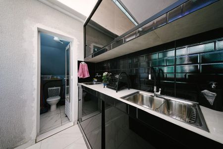 Apartamento à venda com 90m², 2 quartos e 1 vagaÁrea de Serviço e Banheiro de Serviço