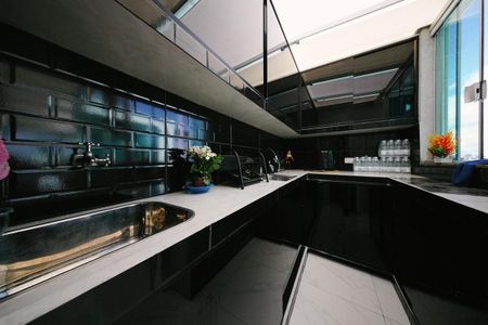 Apartamento à venda com 90m², 2 quartos e 1 vagaÁrea de Serviço e Banheiro de Serviço
