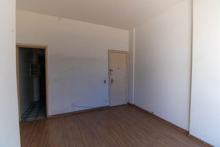Apartamento à venda com 69m², 2 quartos e sem vaga Apartamento à venda com 69m², 2 quartos e sem vagaSala