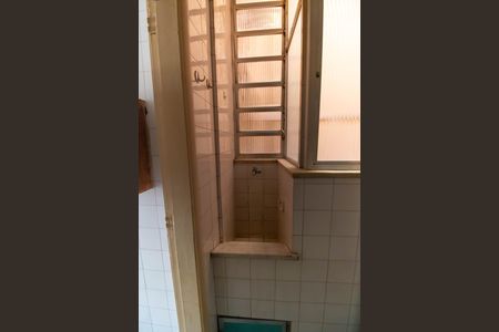 Apartamento à venda com 69m², 2 quartos e sem vaga Apartamento à venda com 69m², 2 quartos e sem vagaCozinha e Área de Serviço