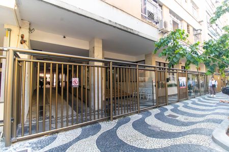 Apartamento à venda com 69m², 2 quartos e sem vaga Apartamento à venda com 69m², 2 quartos e sem vagaFachada