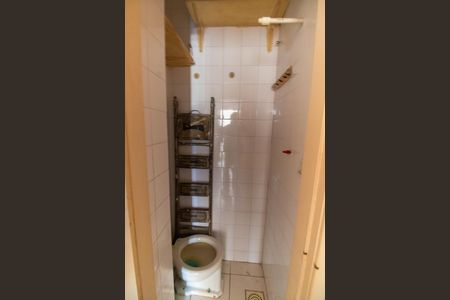 Apartamento à venda com 69m², 2 quartos e sem vaga Apartamento à venda com 69m², 2 quartos e sem vagaBanheiro de serviço