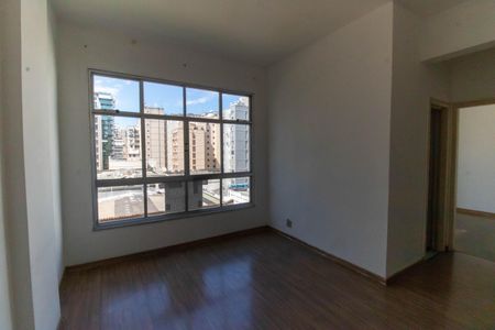 Apartamento à venda com 69m², 2 quartos e sem vaga Apartamento à venda com 69m², 2 quartos e sem vagaSala