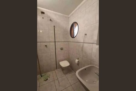 Banheiro de casa à venda com 4 quartos, 131m² em Jardim Trieste, São Bernardo do Campo