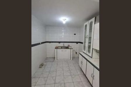 Casa à venda com 131m², 4 quartos e 2 vagasCozinha