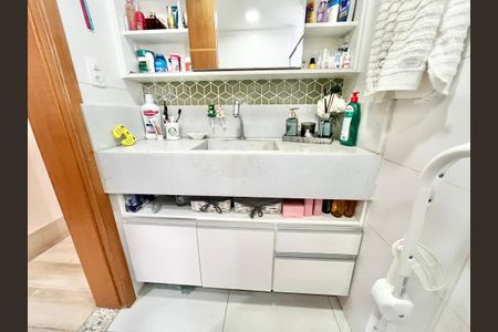 Apartamento à venda com 67m², 3 quartos e 1 vagaBanheiro