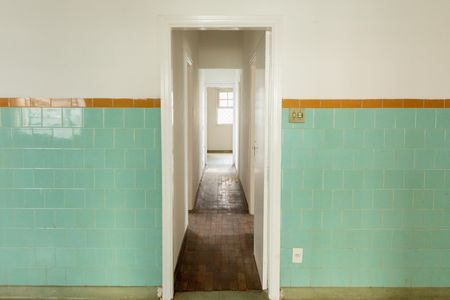 Casa à venda com 300m², 4 quartos e 2 vagas