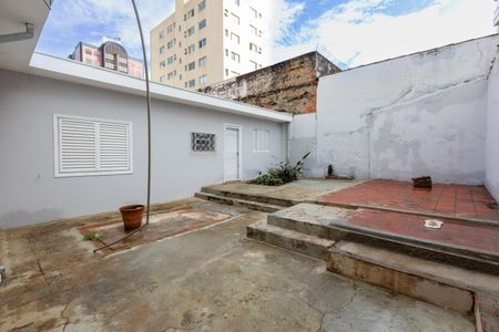 Casa à venda com 300m², 4 quartos e 2 vagas