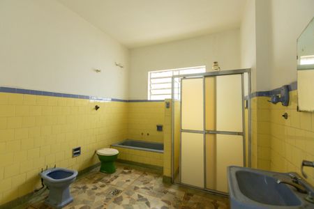 Casa à venda com 300m², 4 quartos e 2 vagas