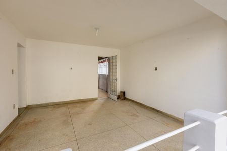 Casa à venda com 300m², 4 quartos e 2 vagas