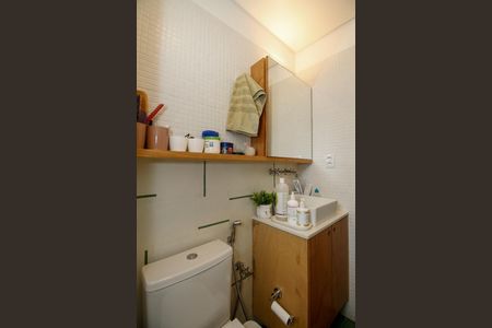 Apartamento à venda com 90m², 2 quartos e 2 vagasBanheiro da Suíte 1