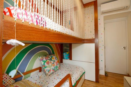 Apartamento à venda com 90m², 2 quartos e 2 vagasSuíte 2