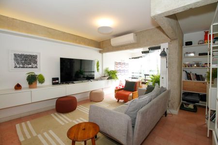 Apartamento à venda com 90m², 2 quartos e 2 vagasAmbientes Integrados (Sala de Estar, Jantar e Cozinha)