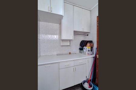 Apartamento à venda com 110m², 3 quartos e 1 vagaÁrea de Serviço